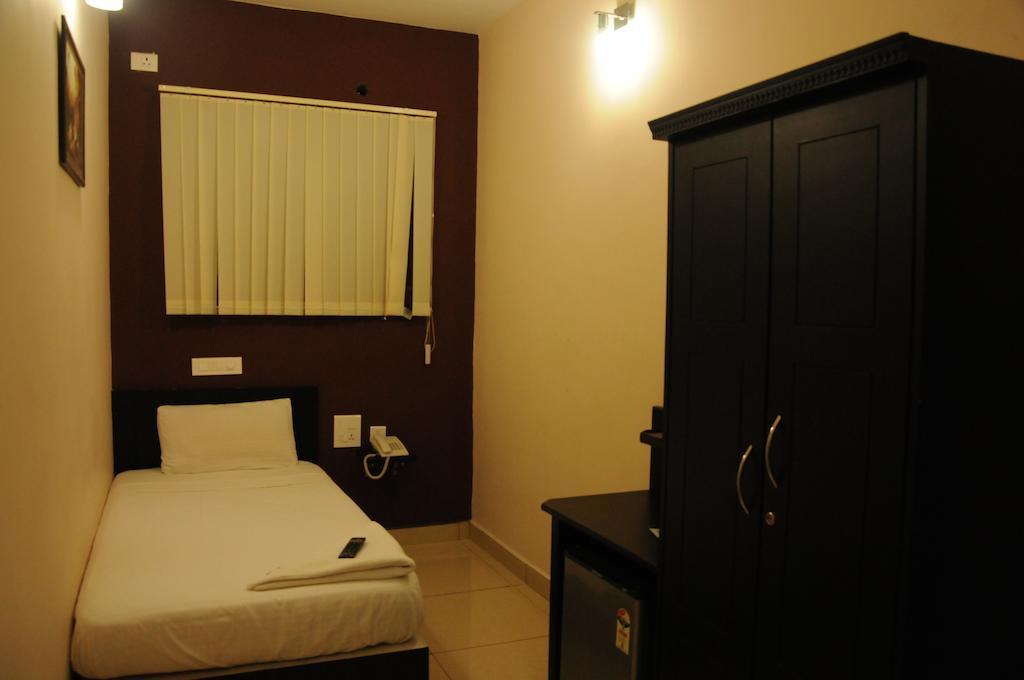 Hotel Sri Krishna Residency Udupi Kültér fotó